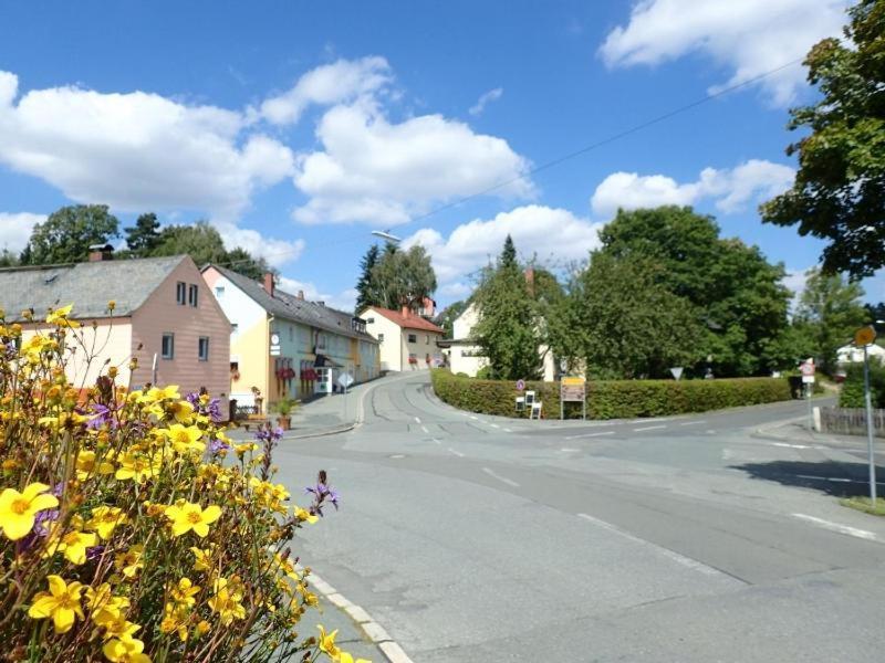 Landgasthof Gruener Baum Regnitzlosau Exterior foto